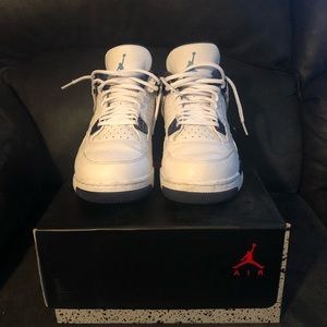 Air Jordan 4 Retro